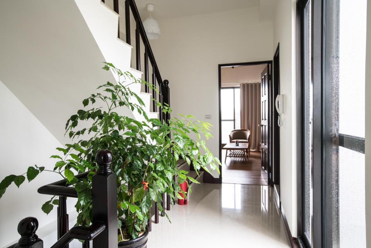 黑琵軼棧湖濱旅宿 K&B Happy Hostel ไถหนาน ภายนอก รูปภาพ