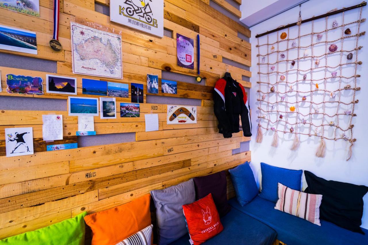 黑琵軼棧湖濱旅宿 K&B Happy Hostel ไถหนาน ภายนอก รูปภาพ