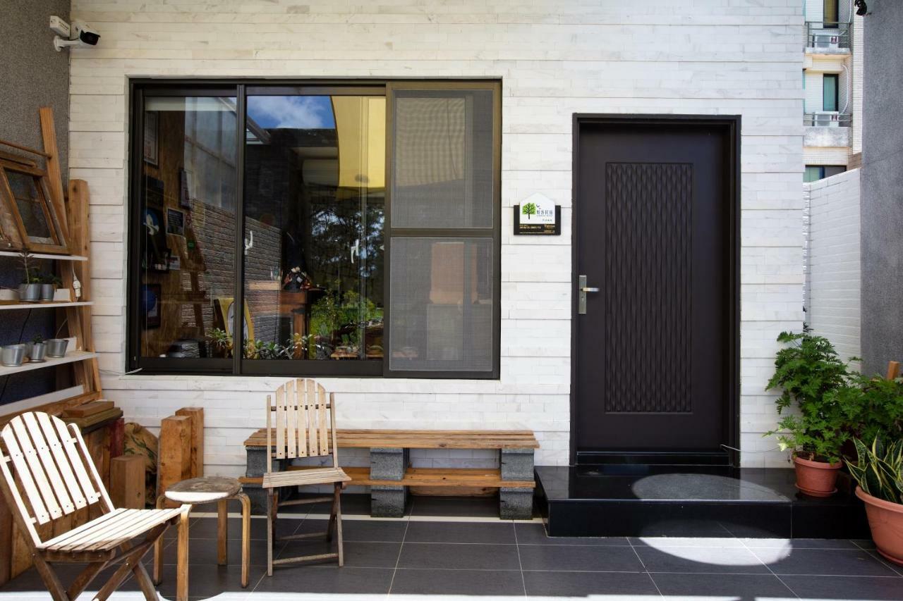 黑琵軼棧湖濱旅宿 K&B Happy Hostel ไถหนาน ภายนอก รูปภาพ